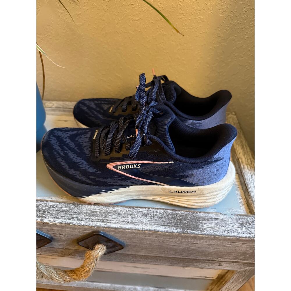 Brooks Launch Womens Running Shoe, Pre-Owned, Size 6.5